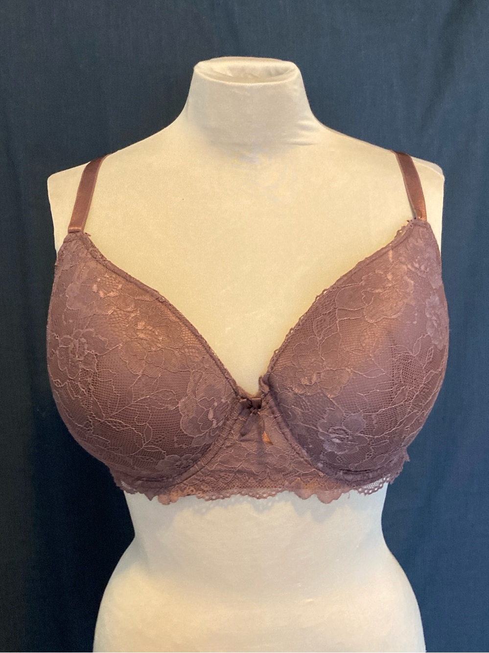 Chocolate Brown Lace Underwire Bra 40 D by B.LUXE Style 4707-70